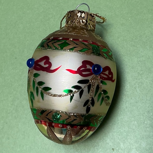 3 Vintage Hand Painted Glass Christmas Ornaments - Picture 6 of 7